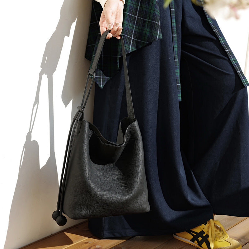 Women's Light Luxury First Layer Cowhide Commuter Large Capacity Genuine Shoulder Bags