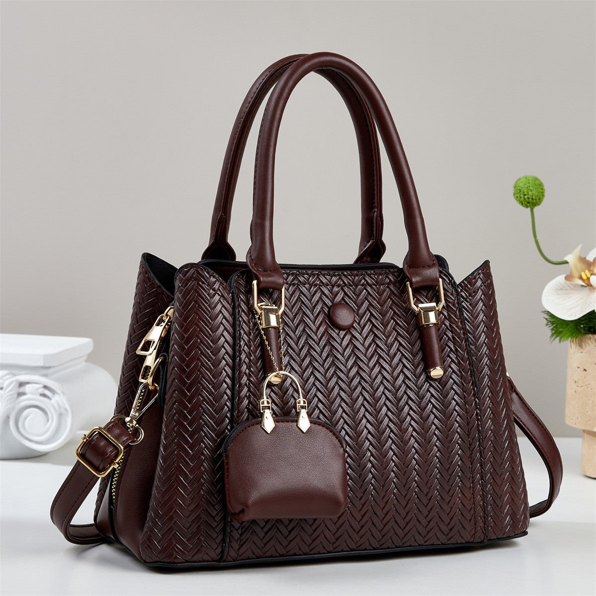 Women's Fashionable Trend Western Style Sense Large Capacity Bags