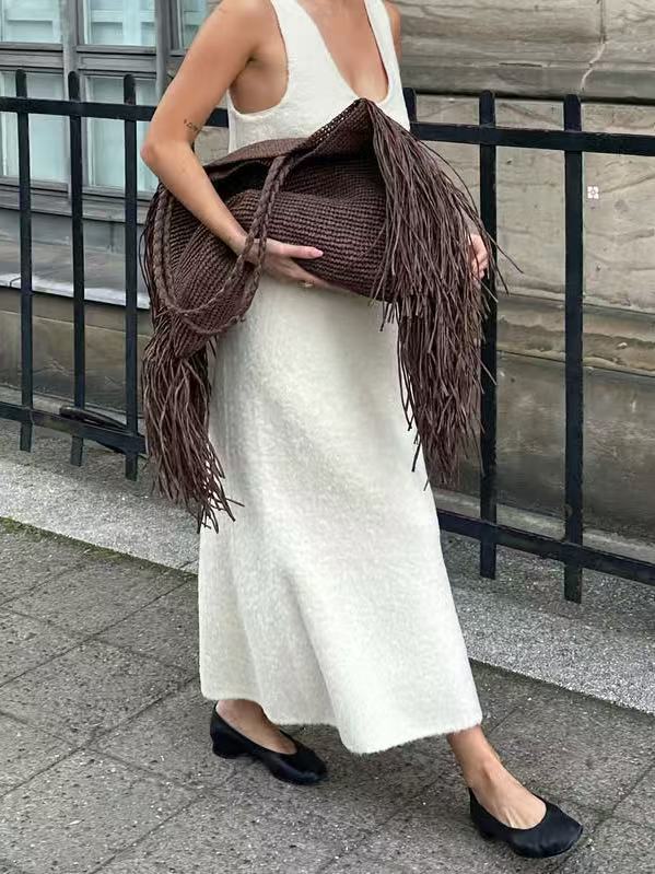 Women's Fashionable Brown Straw Tassel Design Women's Shoulder Bag