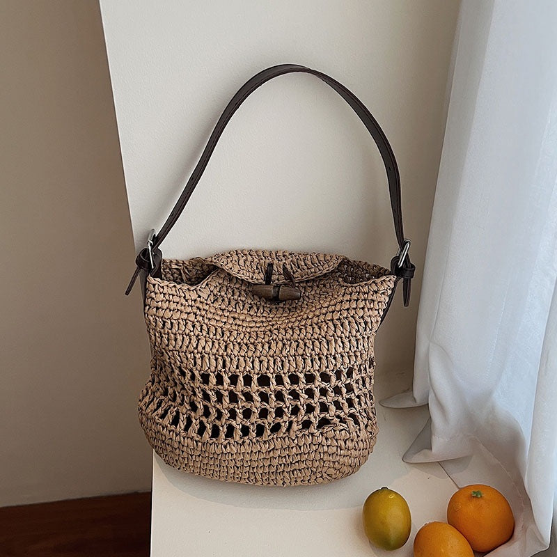Women's Beach Simple Seaside Oblique Woven Handmade Bucket Bags