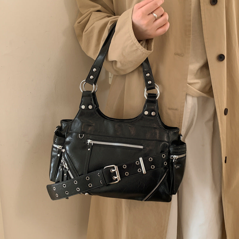 Women's Retro For Large Capacity Soft Leather Stitching Fashion Commuter Rivet Women's Shoulder Bag