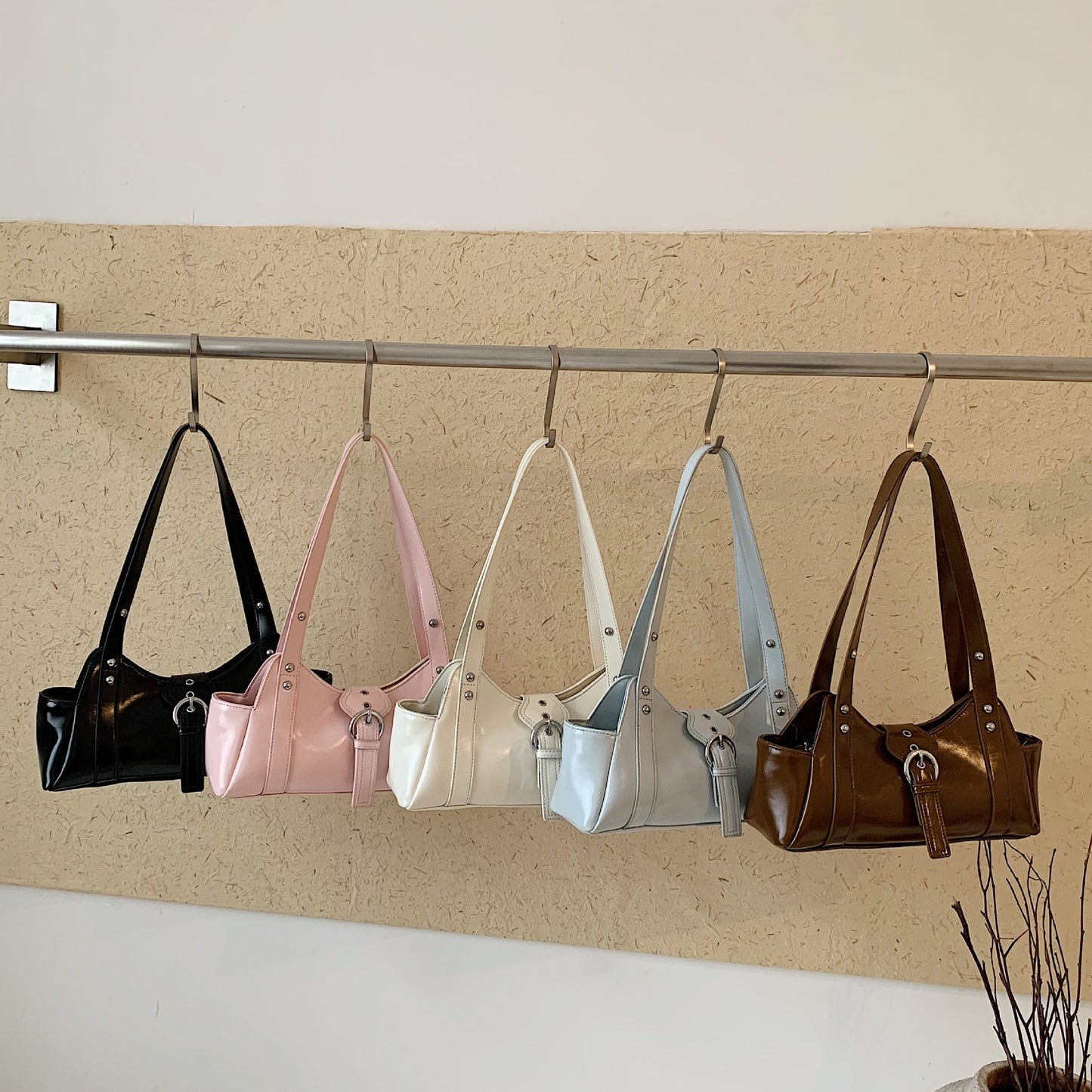 Retro Soft Leather Large Capacity Fashionable Underarm Bag
