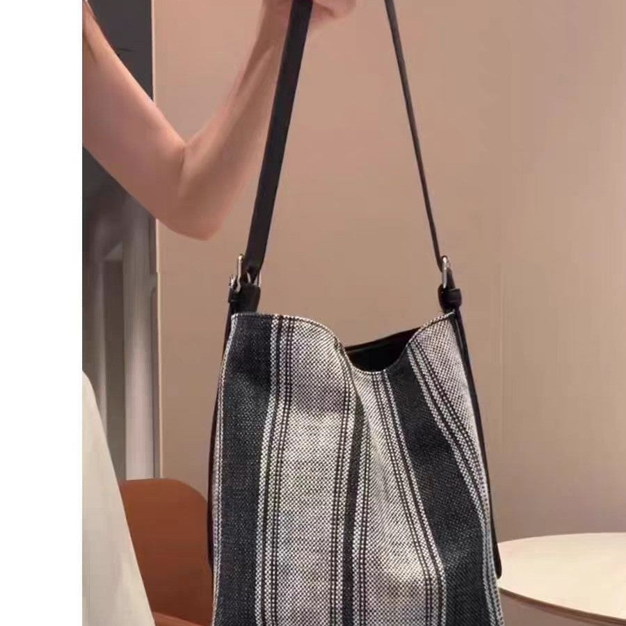 Vintage Stripe Idle Style High Sense Women's Messenger Bag