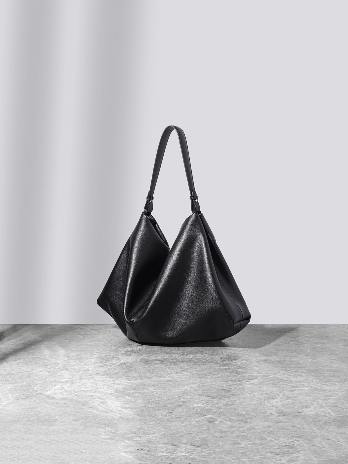 Women's Large Capacity Niche High-grade Genuine Underarm Women's Leather Bag