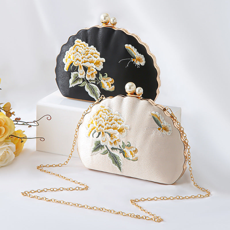 Women's Cheongsam Peony Embroidery Style Shell Banquet Dinner Bag