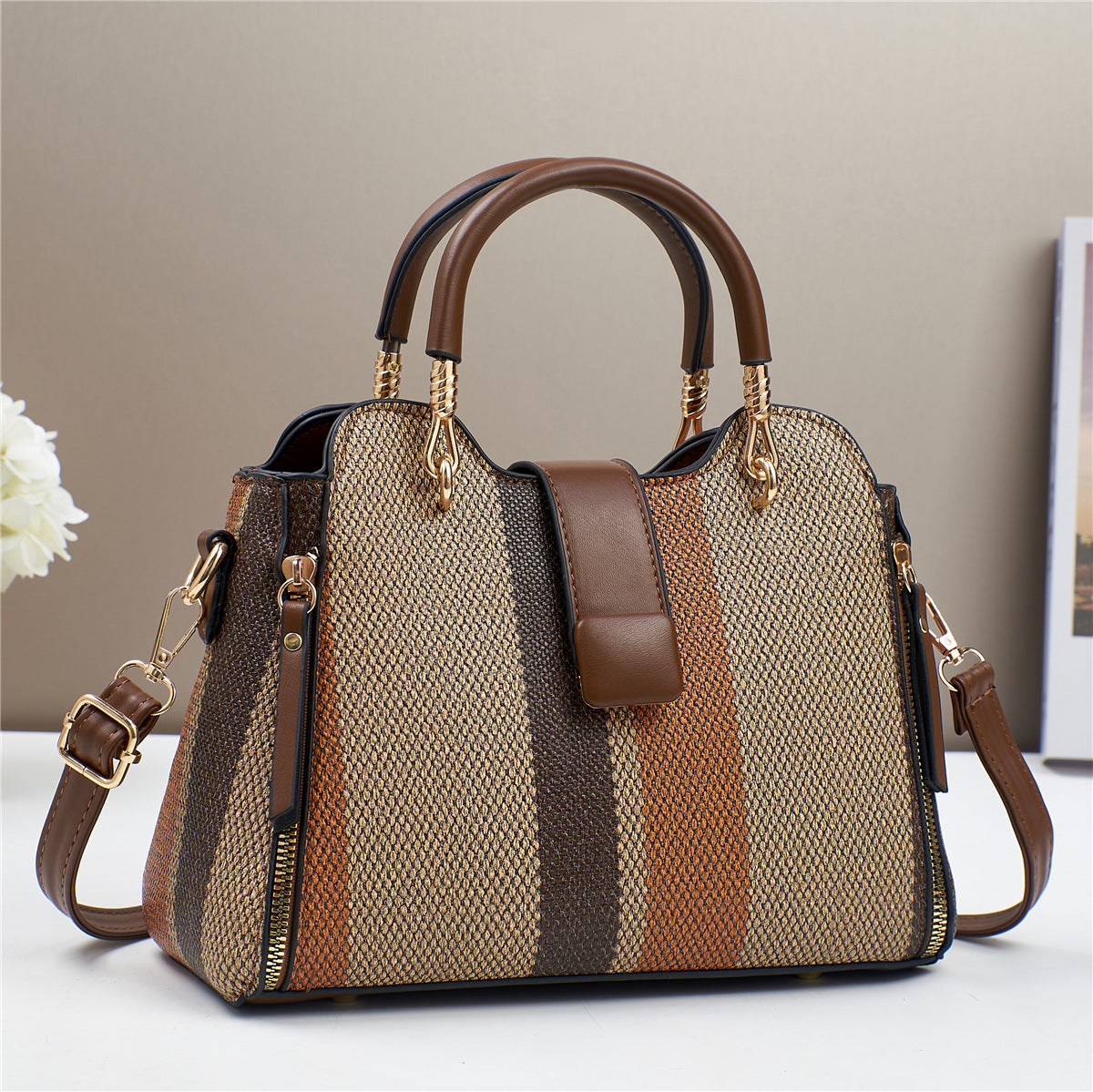 Women's Contrast Color Zipper Fashion Pouch Small Square Bag