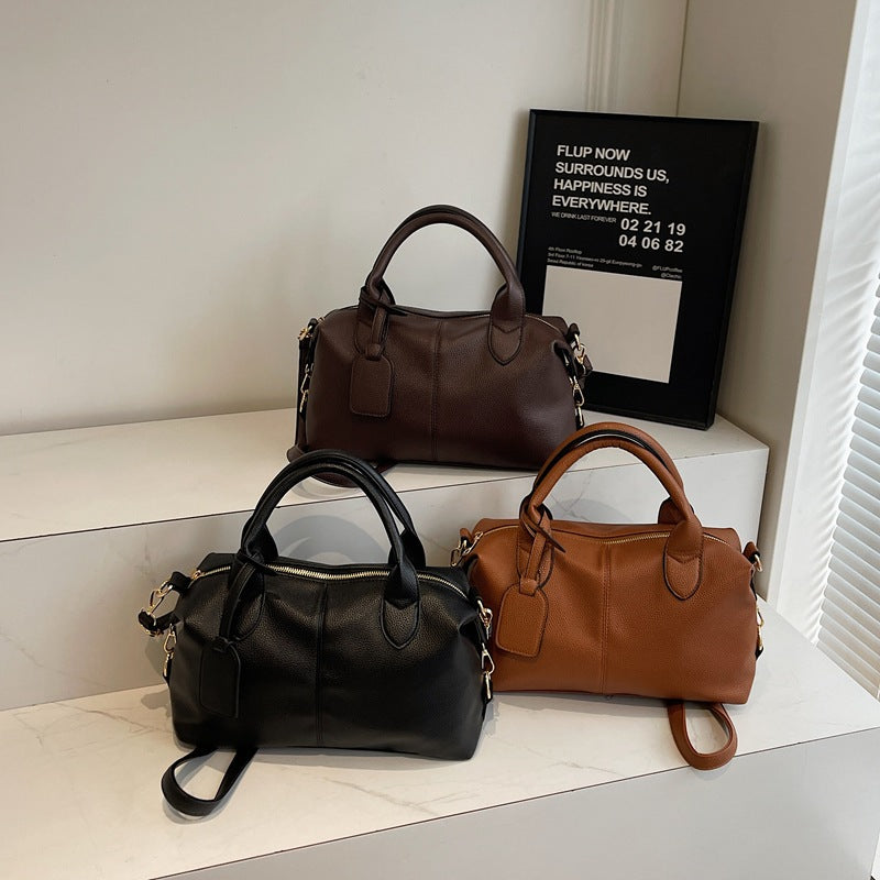 Women's Large Capacity Totes Fashionable Retro High-grade Portable Texture Women's Messenger Bag