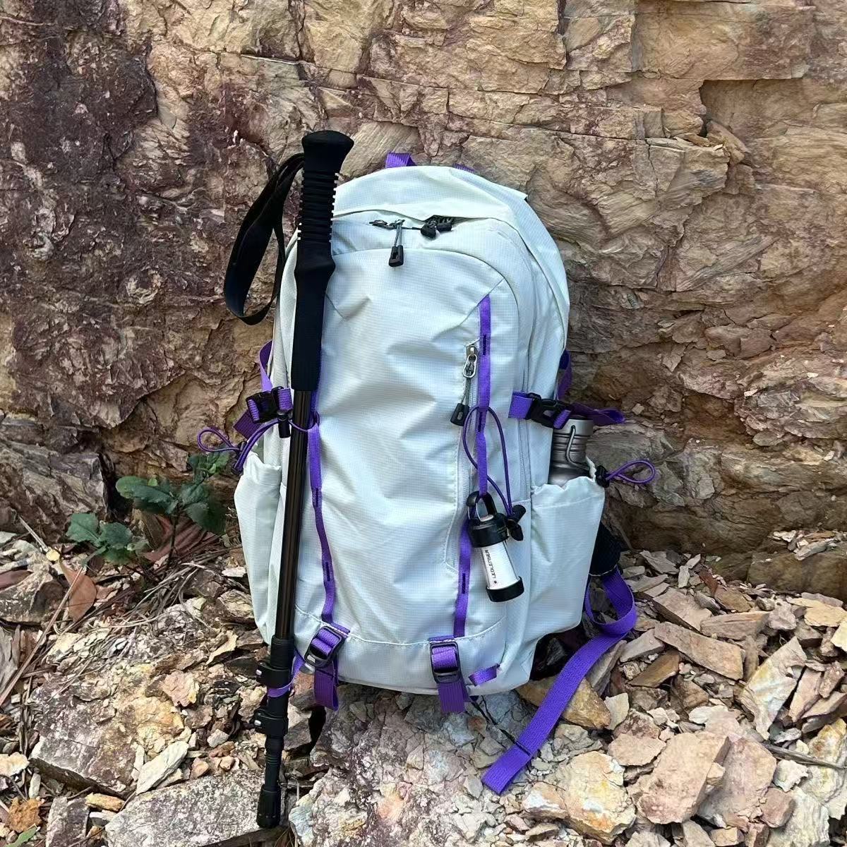 Large Capacity Lightweight Multifunctional Climbing Commuting Yellow Mountain Climbing, Hiking Bag