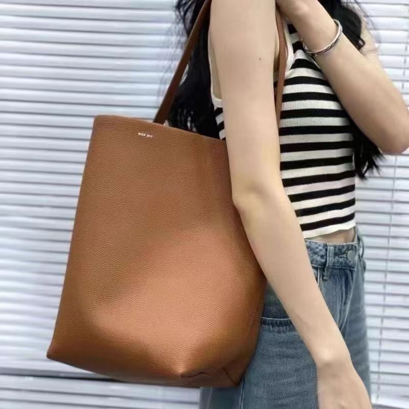 Women's Genuine Leather Large Capacity Soft Advanced Bags