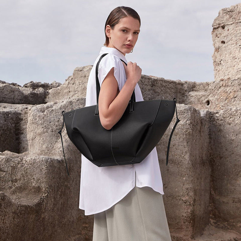 Women's Niche Leather Large Capacity Shopping Tote Bag