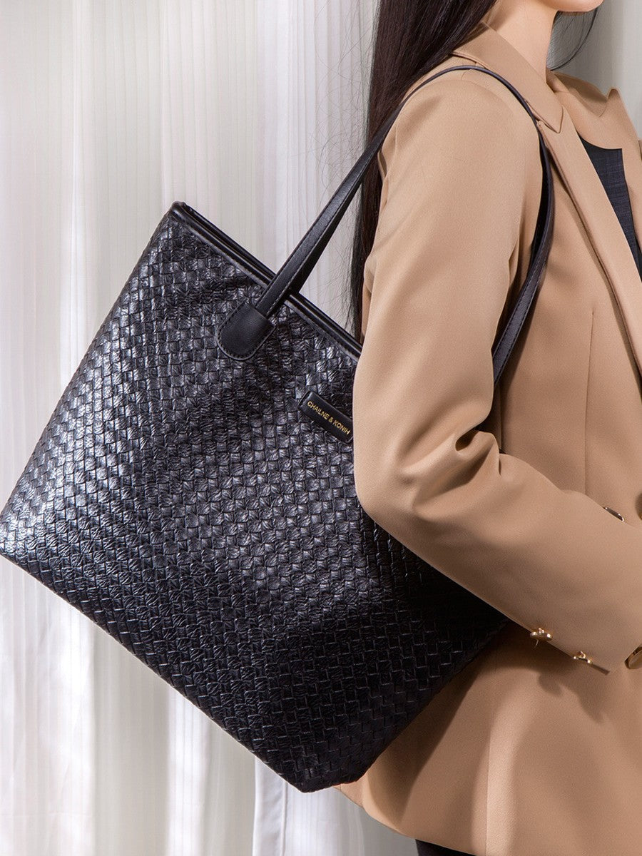 Women's Large Capacity Woven Commute Fashion Handbags
