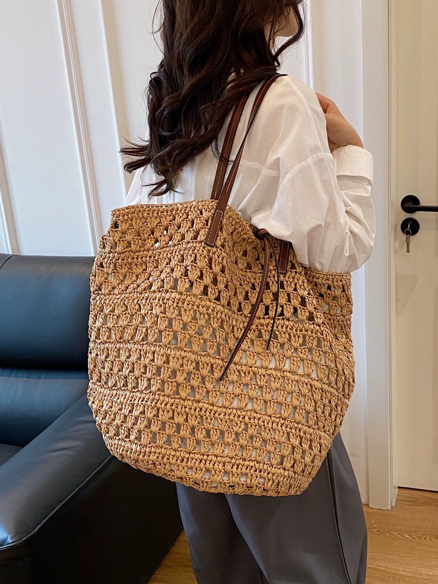Large Capacity Hollow Woven Straw One Commuter Seaside Women's Shoulder Bag