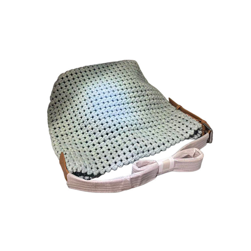 Women's Wrist Design Fashionable Portable Large Capacity Women's Handbag