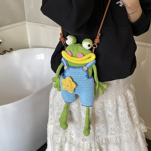Women's Cartoon Big Mouth Frog Mobile Handmade Crochet Finished Women's Shoulder Bag