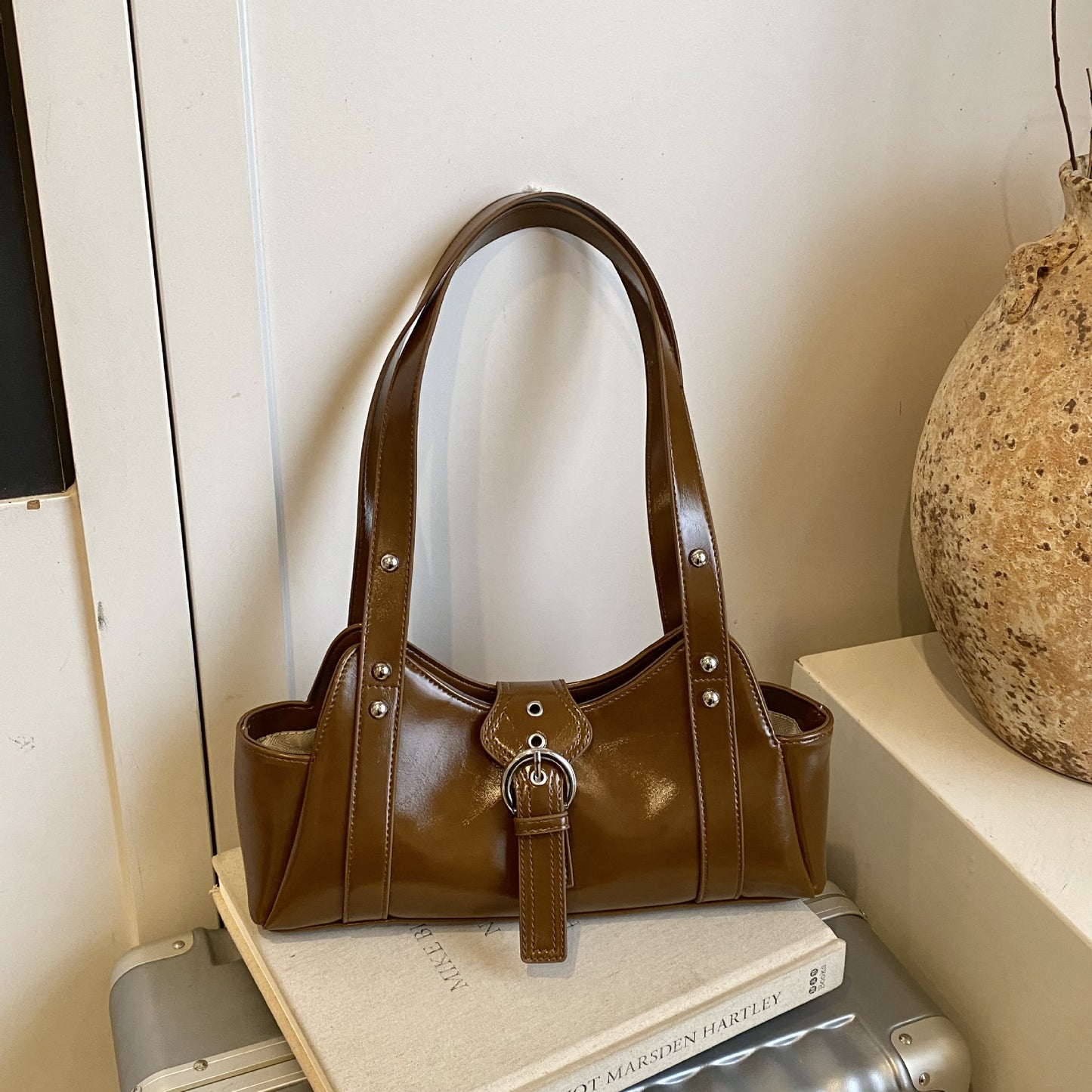 Retro Soft Leather Large Capacity Fashionable Underarm Bag