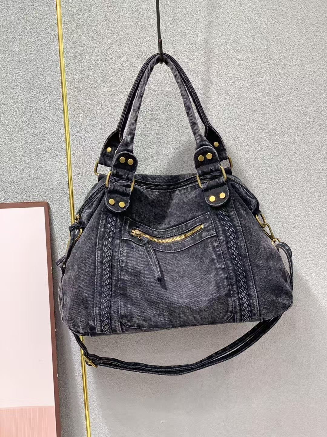 Women's Vintage Large Capacity Fashionable Motorcycle Lazy Hand Women's Handbag