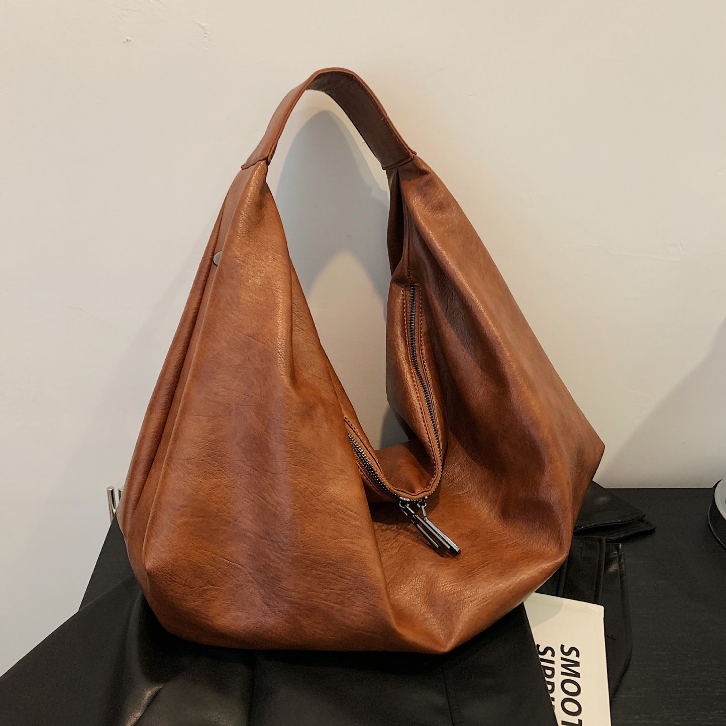 Women's Retro Dumpling Commuter Advanced Niche Trend Underarm Women's Shoulder Bag