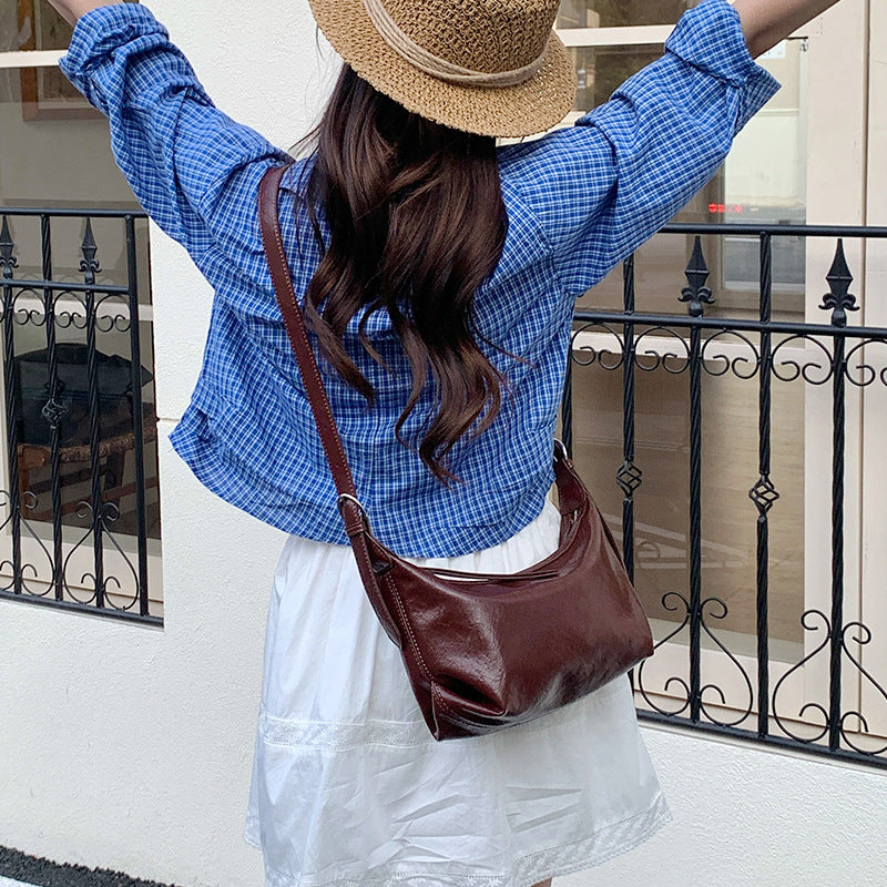 Women's High-grade Underarm Dumpling Korean Selenodont Oil Wax Leather Women's Messenger Bag