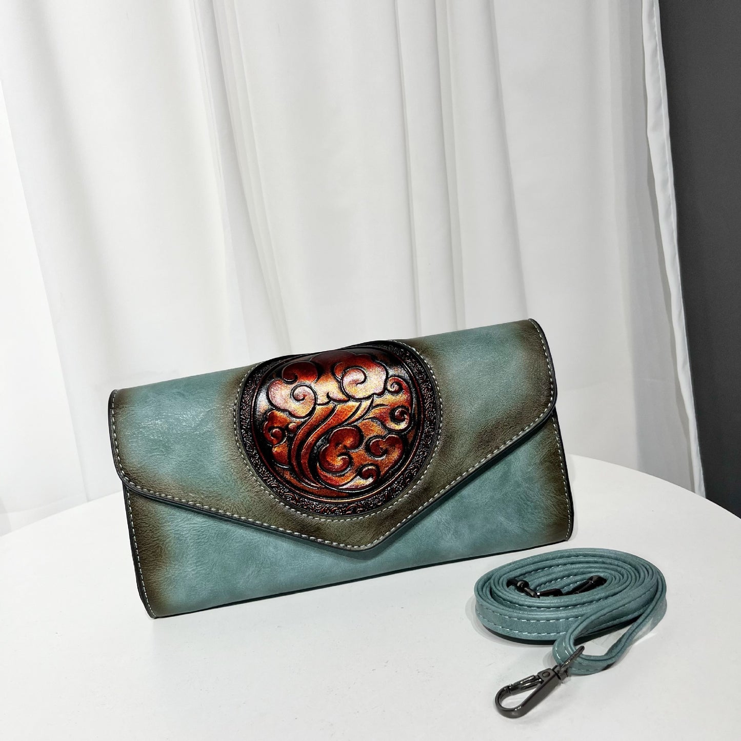 Women's Retro Ethnic Style Leather Carving Design Leisure Bags