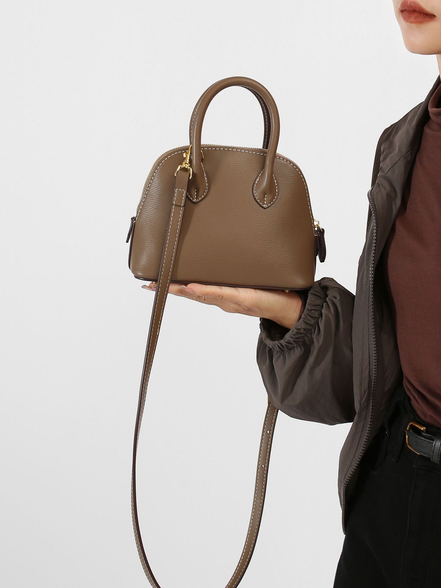 Trendy Women's Shell Bowling Boston Portable Women's Messenger Bag