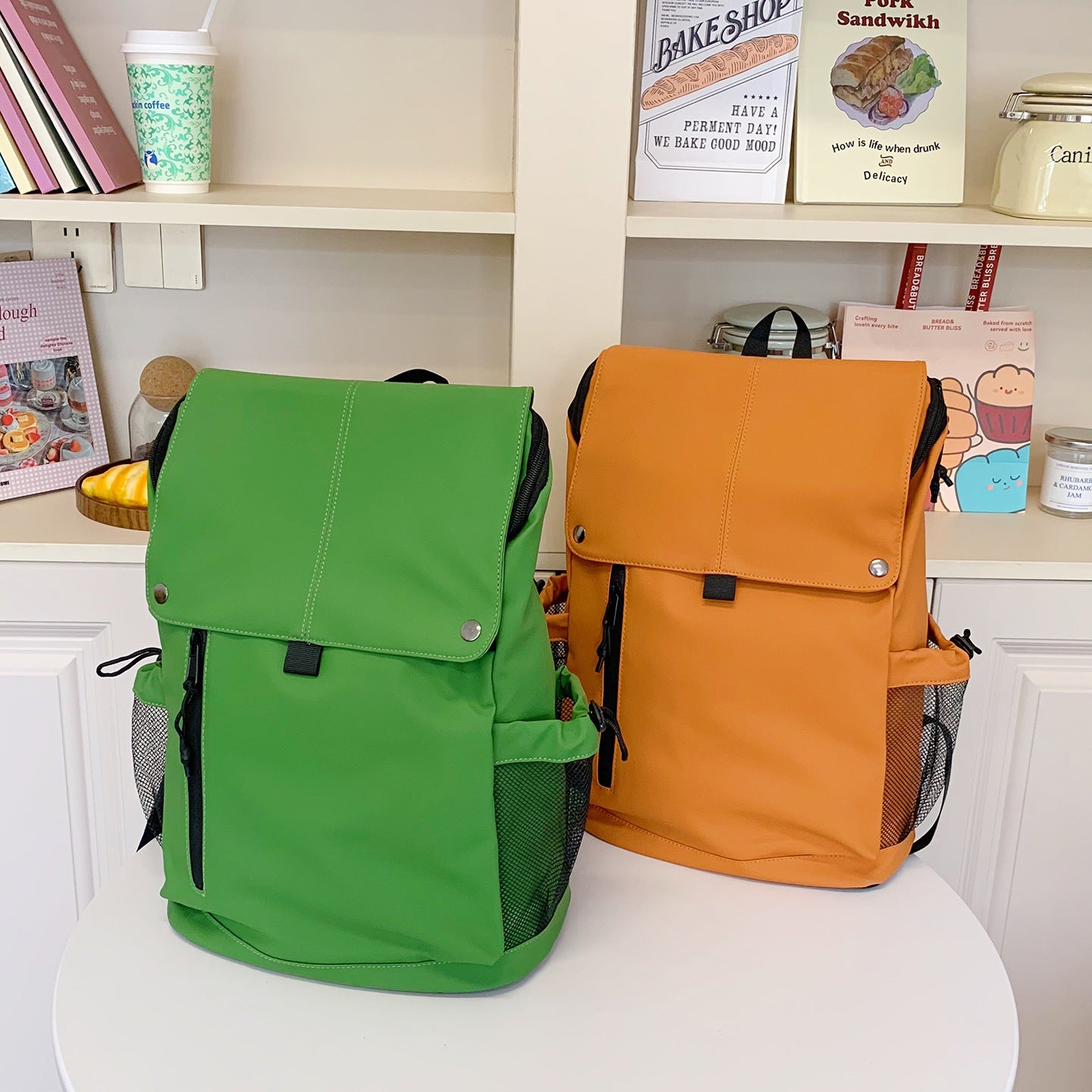 Women's & Men's Large Capacity Commuting Fashion Hiking Leisure Backpack