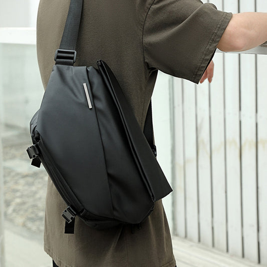 Slouchy Men's Trendy Magnetic Motorcycle Cycling Men's Shoulder Bags