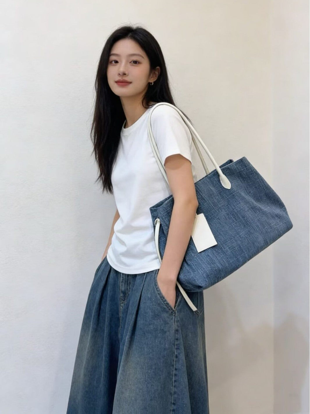 Women's Fashionable Retro High-grade Large Capacity Versatile Bags