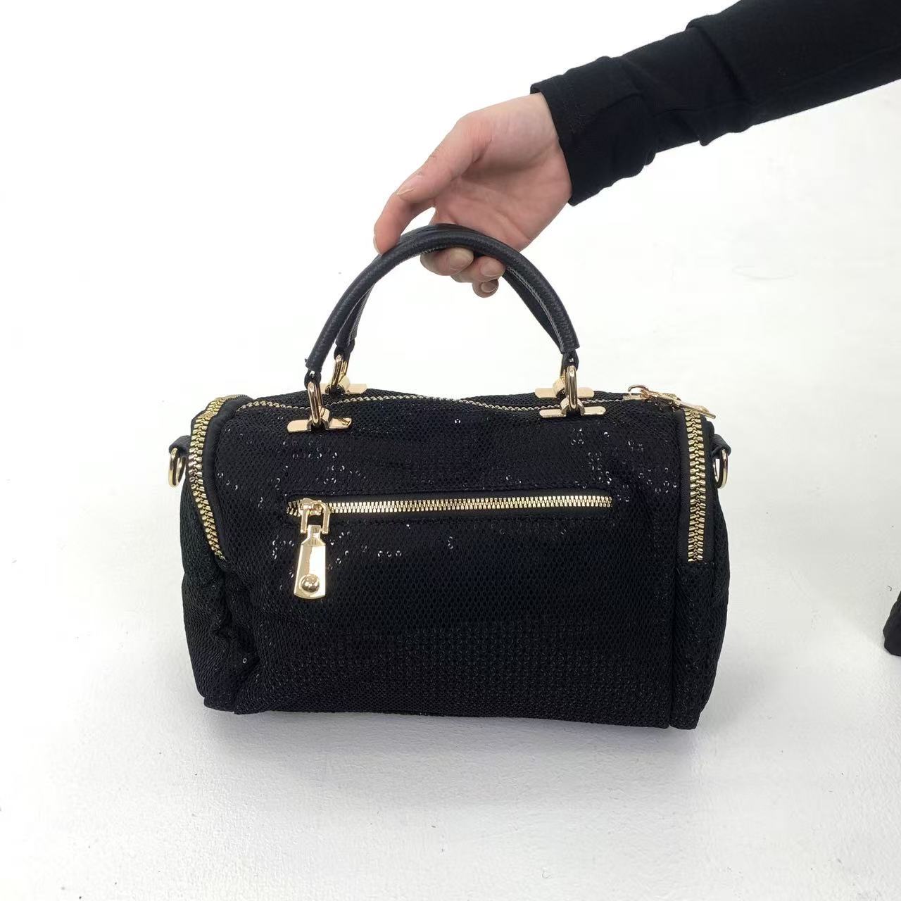 Women's Elegant Diamond Decorations Gorgeous Light Luxury Women's Shoulder Bag