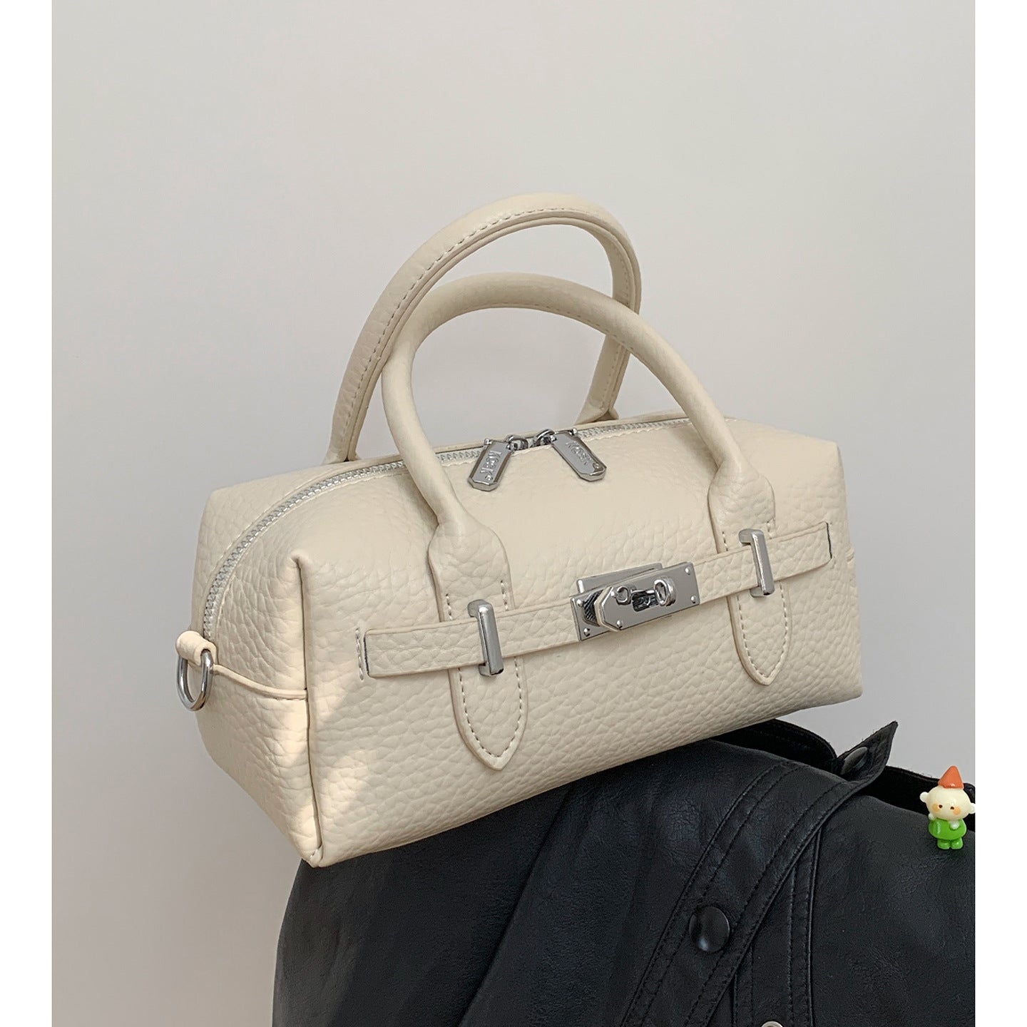 Women's Summer Fashion Carrying Simple Pillow Bags