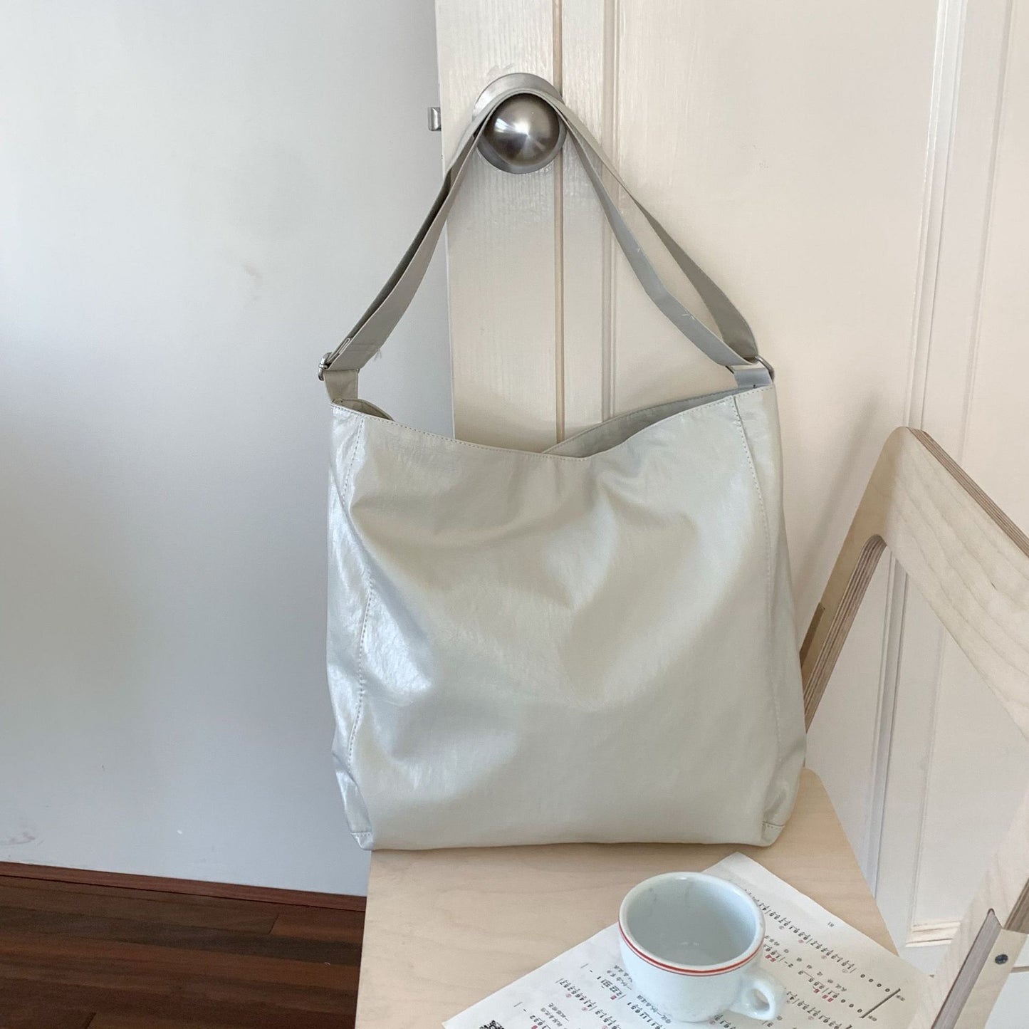 Retro Oil Wax Skin Adjustable Strap Commuter Bags