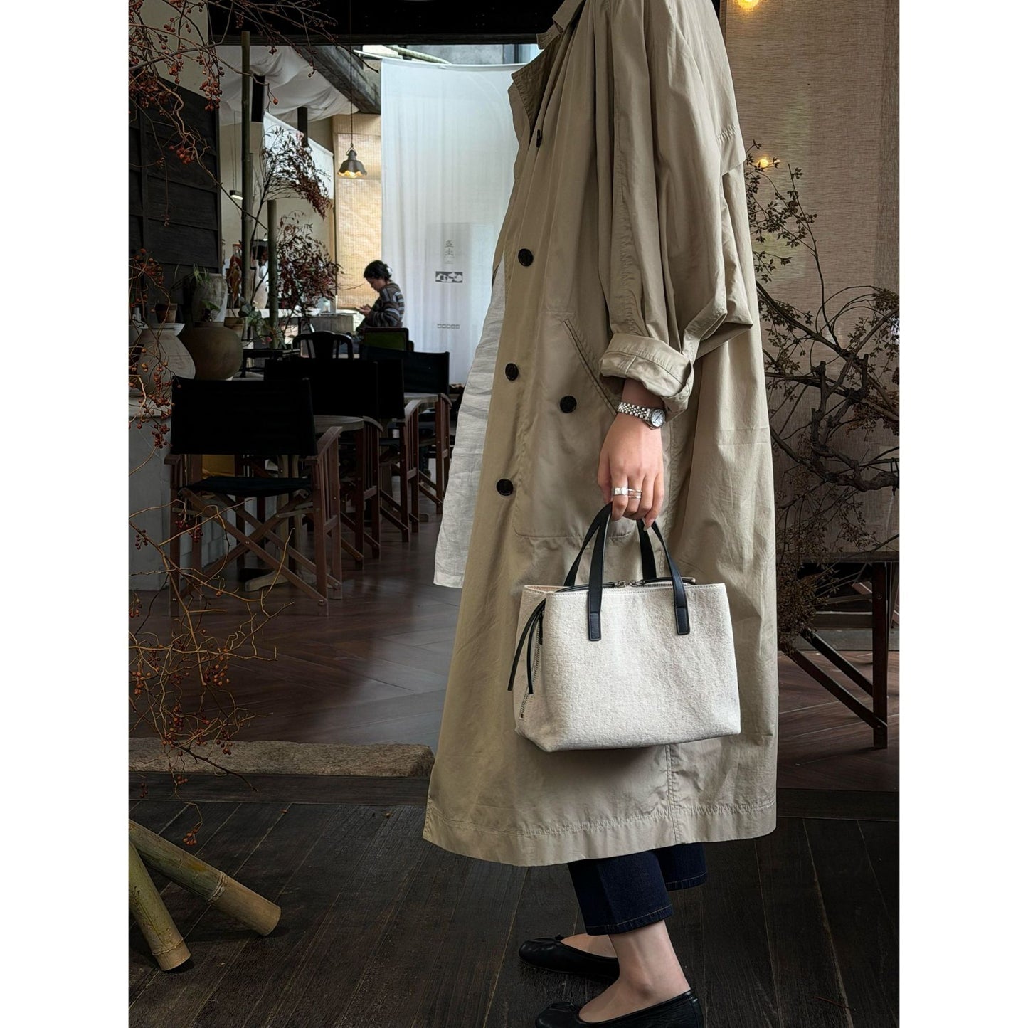 Commuter Fashion Simple Retro High Sense Niche Women's Handbag