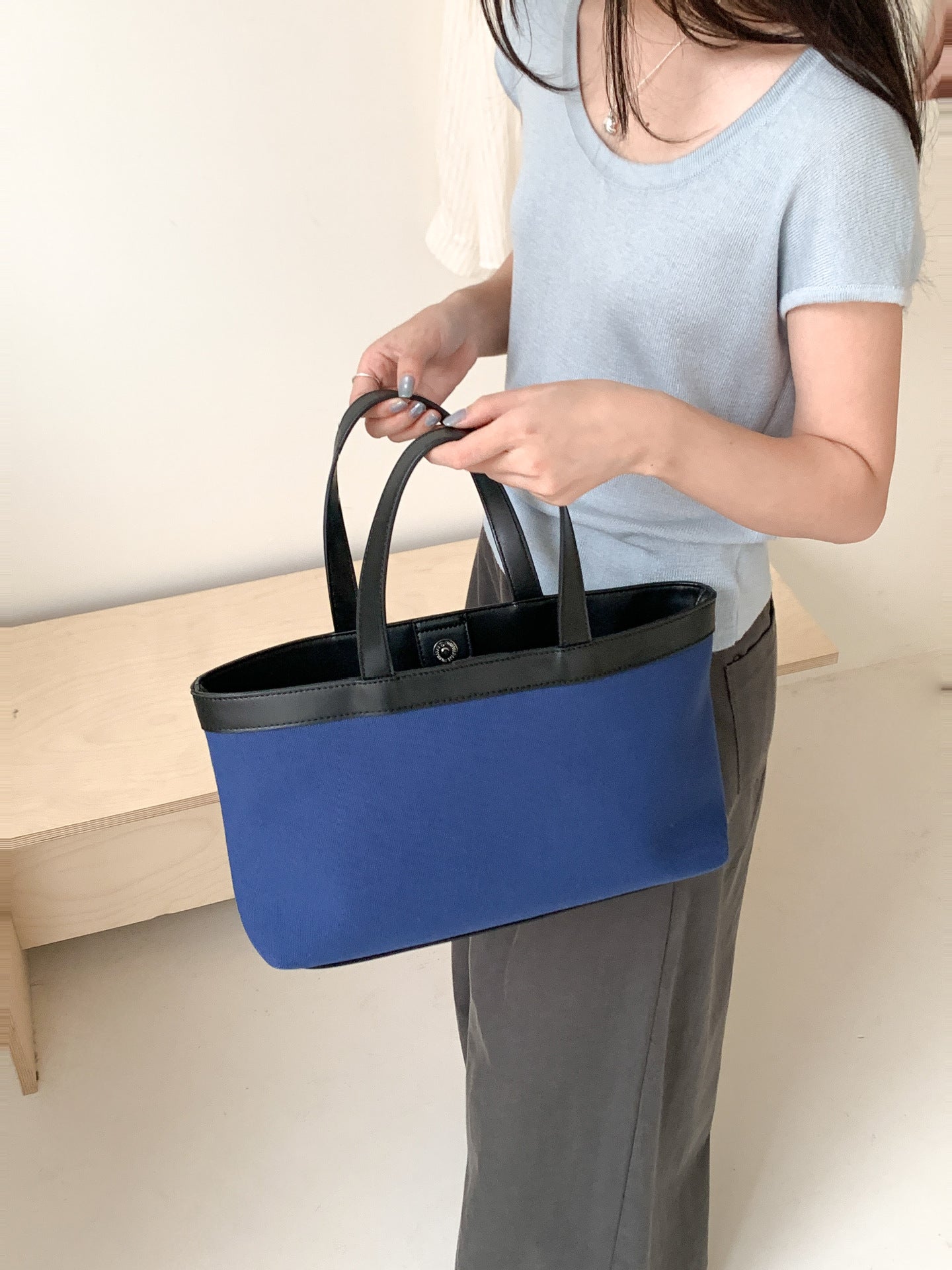 Women's Korean Style Summer Commuter High-grade Large Capacity Design Women's Shoulder Bag