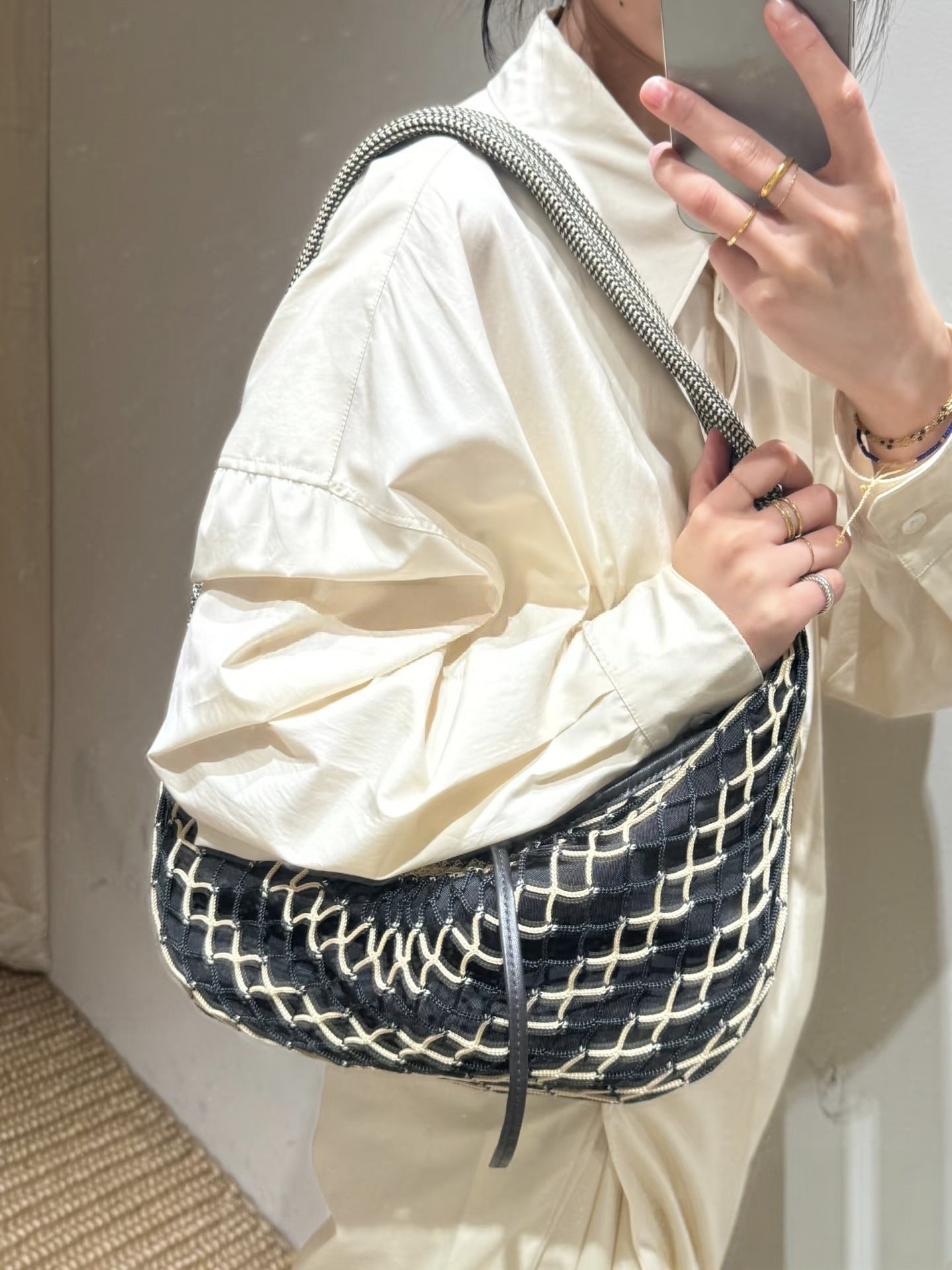 Durable Ding Fishnet Croissant Underarm Woven Women's Messenger Bag