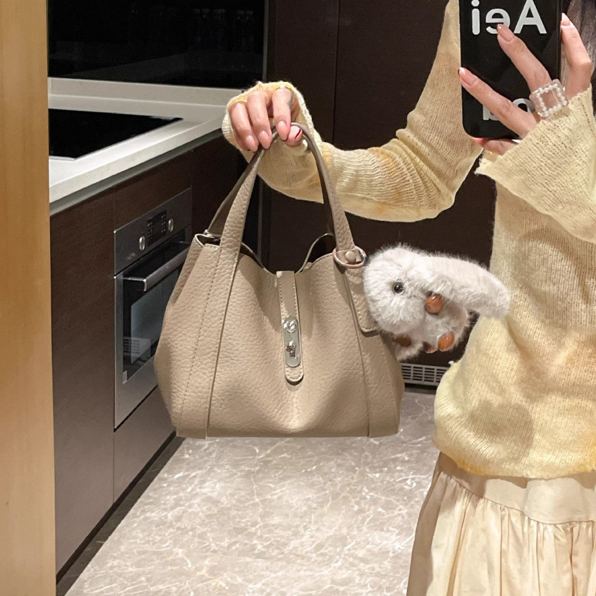 Women's High-grade Genuine Leather Vegetable Basket Niche Women's Shoulder Bag