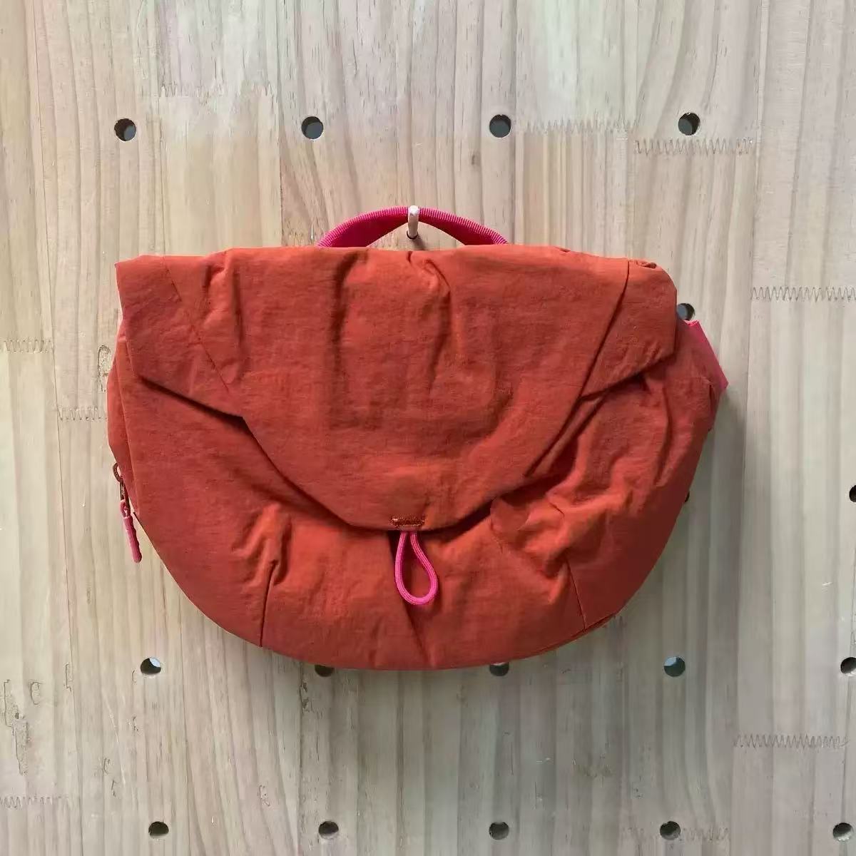 Magnetic Leisure Fitness Nylon Large Capacity Bags