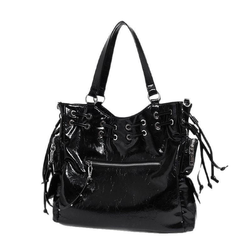 Niche Rivet Drawstring Commuter Large Capacity Women's Shoulder Bag
