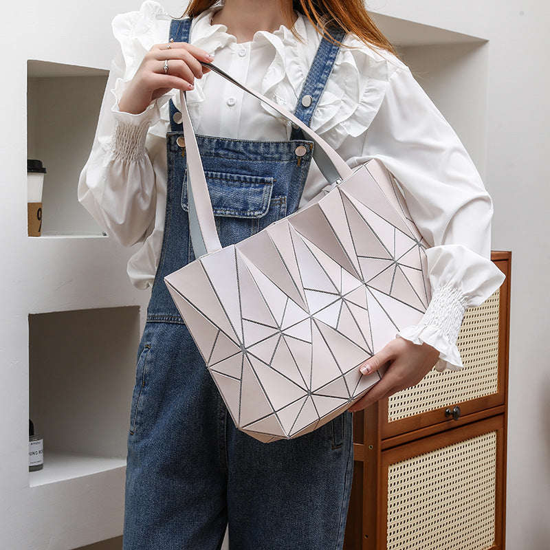 Women's Fashion Rhombus Simple Lotus Leaf Women's Shoulder Bag