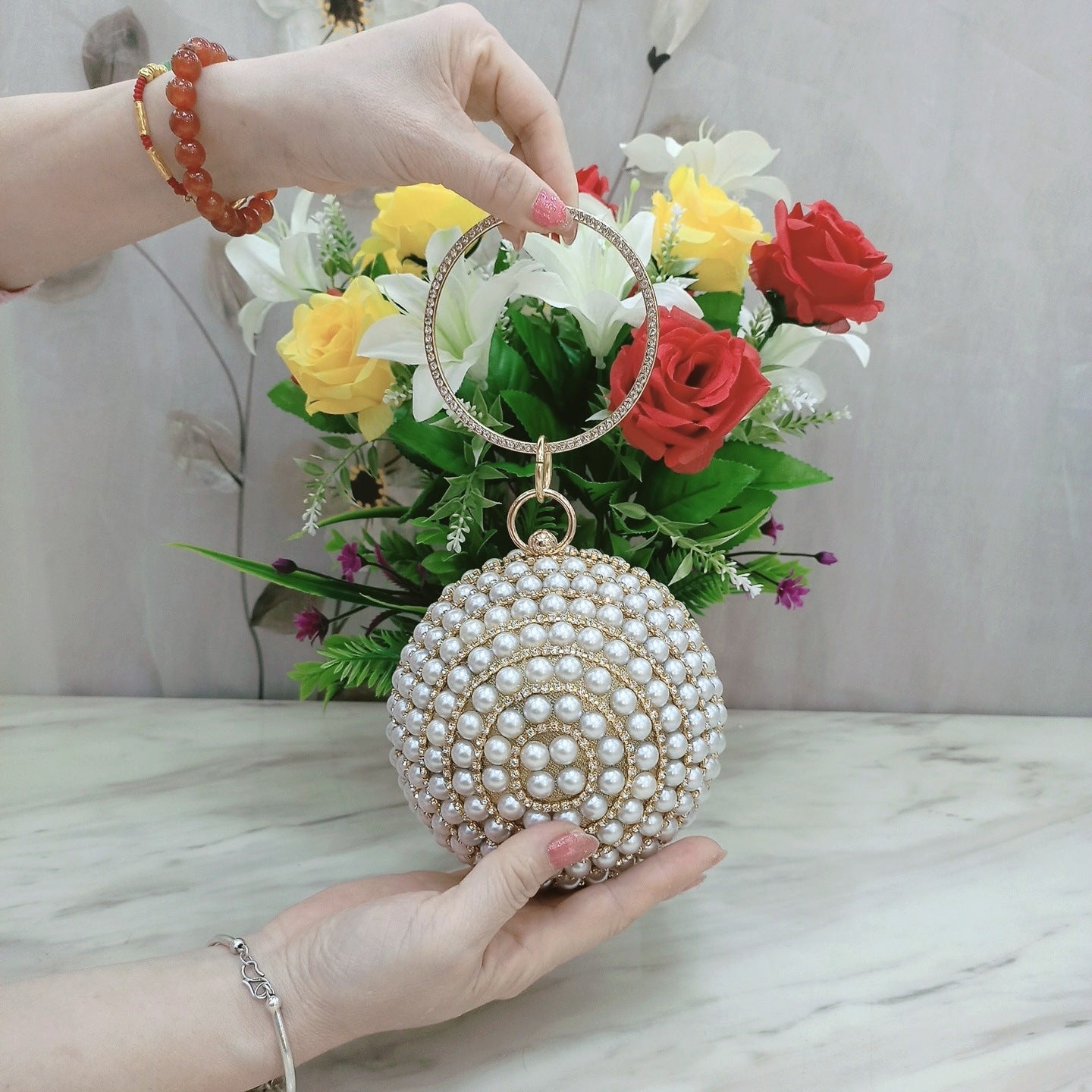 Quality Diamond Handmade Beaded Spherical Bracelet Banquet Bags