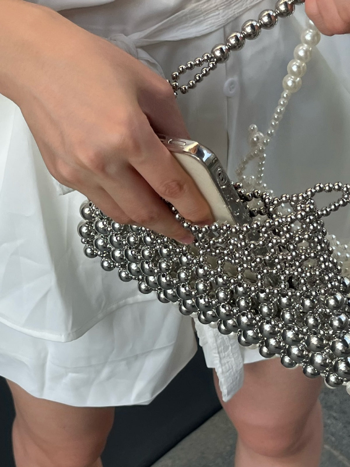 Women's Retro French Bow Flower Chain Hand-woven Beads Pearl Bags