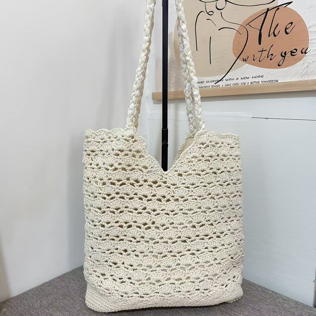 Women's Crocheted Hand-woven Underarm High-grade Niche Lace Women's Shoulder Bag