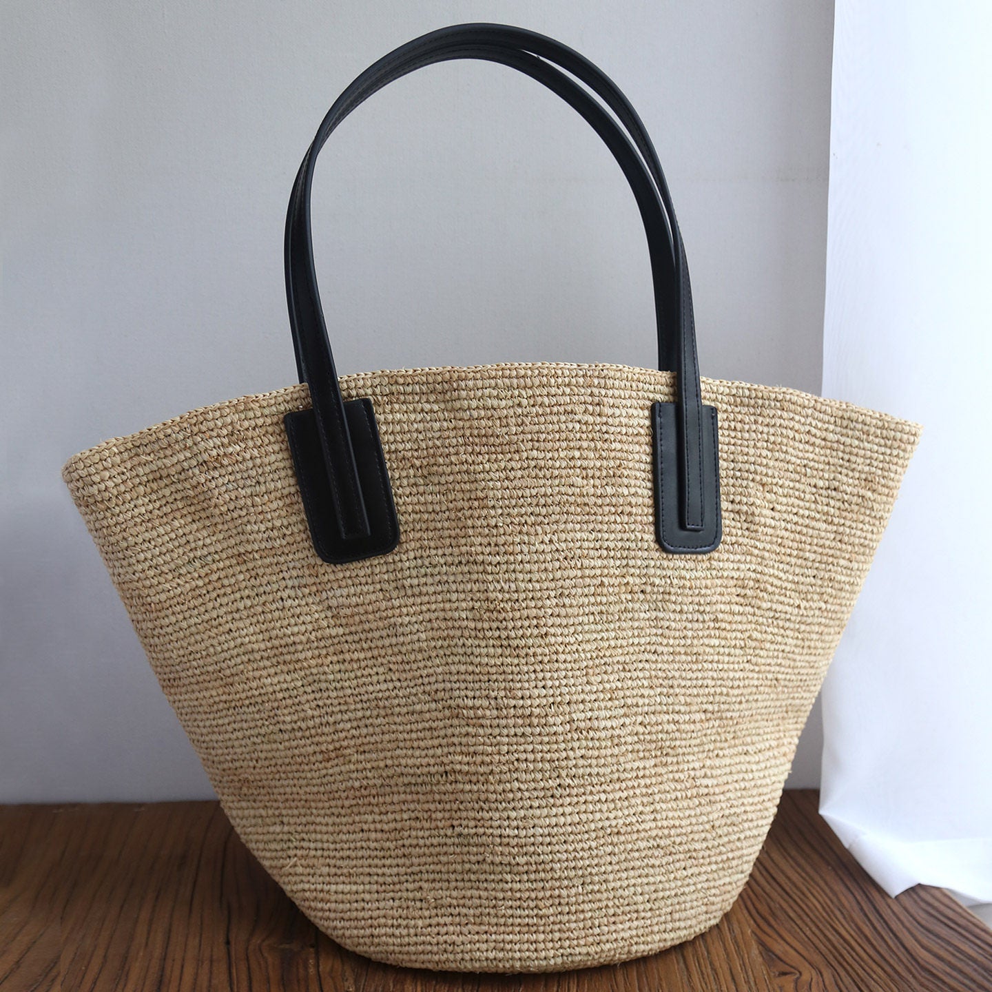 Women's Real Cow Natural Raffia Hand Crocheting Straw Seaside Vacation Style Bags