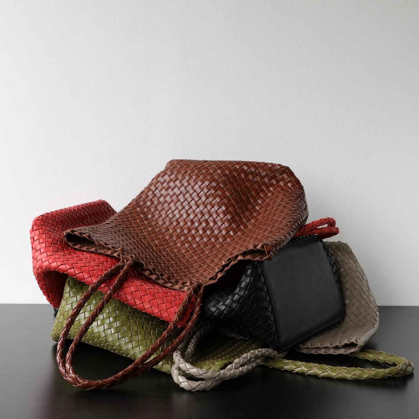 Large Capacity Woven First Layer Cowhide Bags