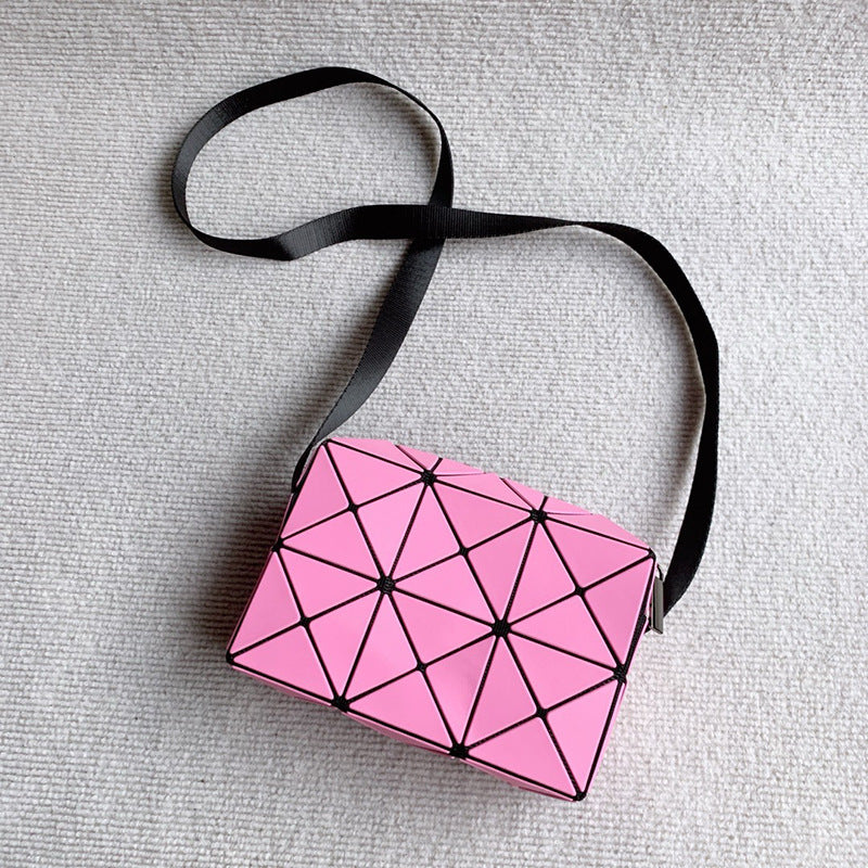Women's Life Cupid Geometric Fashion Rhombus Mobile Phone Bags