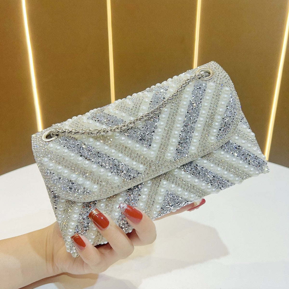 Style Vintage Pearl Rhinestone Banquet Shiny Not Smooth Flip Underarm Dinner Bag