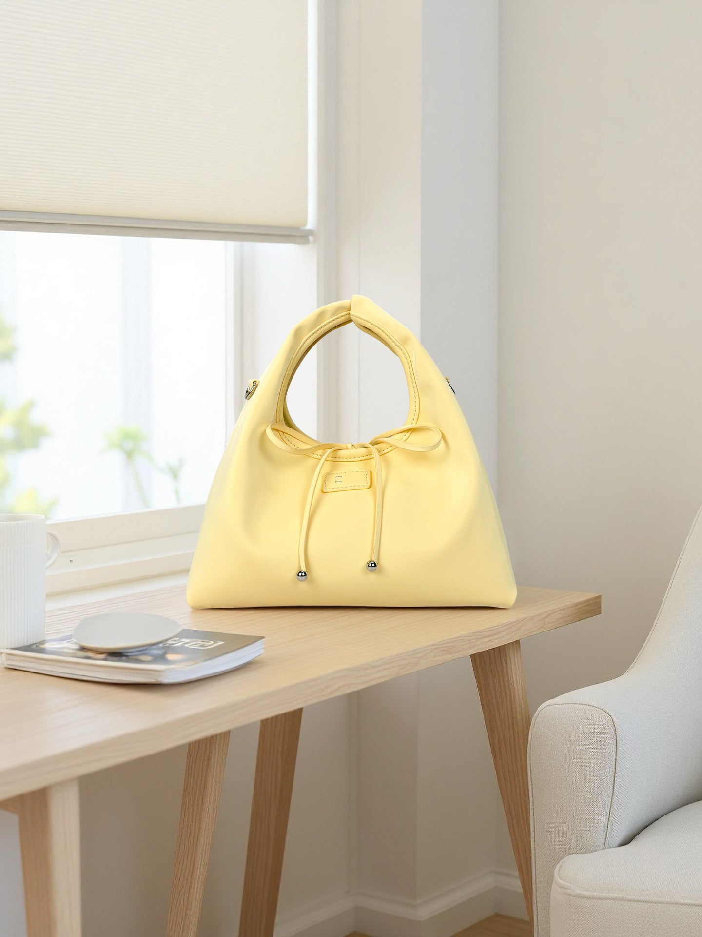 Women's Portable Dumpling Triangle Rice Ball Single Women's Messenger Bag
