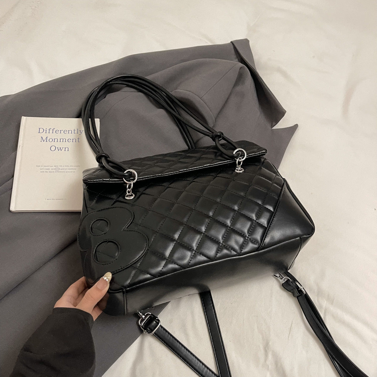 Simple Rhombus Fashion Personality Beautiful Large Bags