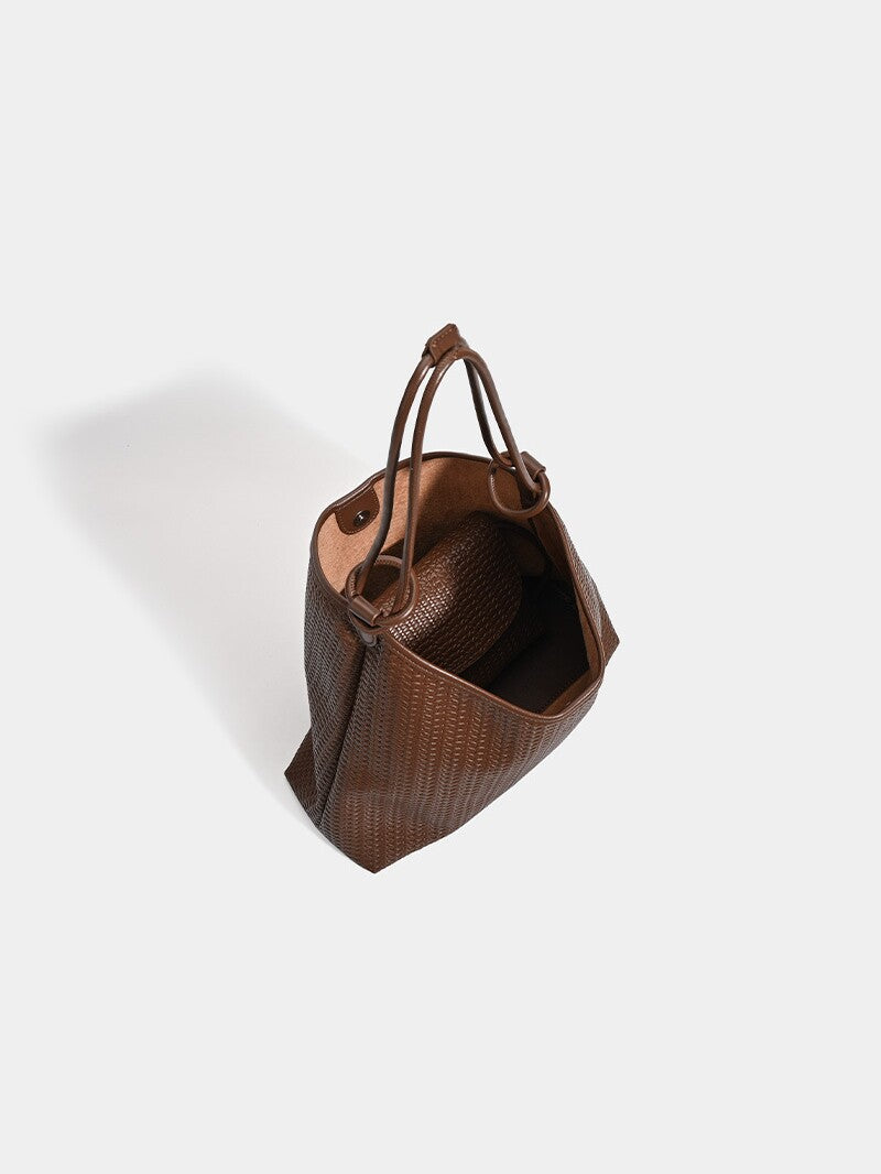 Large Capacity Idle Style Relaxed Fashion Embossed Woven Son Women's Shoulder Bag