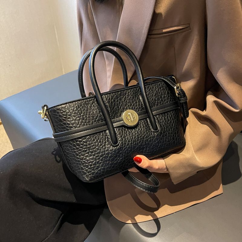 Classy Women's French Minority Mature Portable Bags