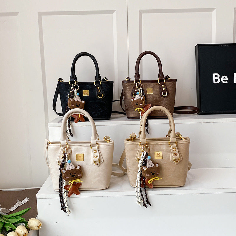 Women's High Quality Fashion Pop Commuter Portable Women's Shoulder Bag
