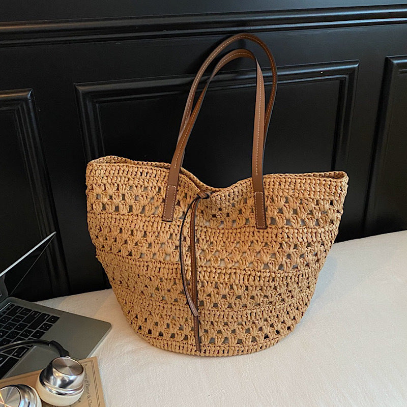 Large Capacity Hollow Woven Straw One Commuter Seaside Women's Shoulder Bag